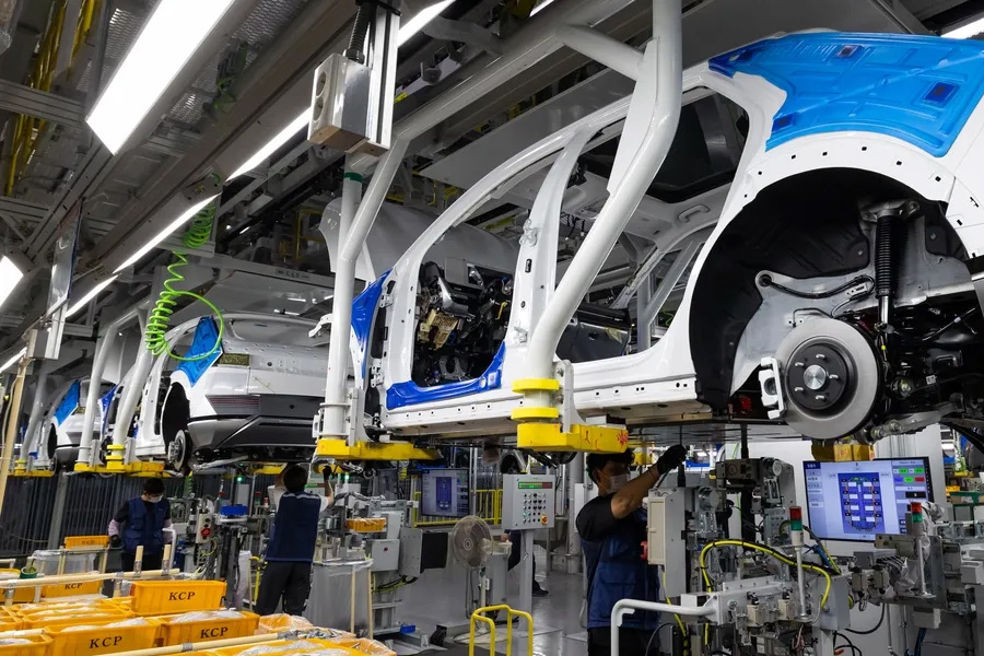 [보도자료] 현대차, 中 지리에 기후 리더십 첫 역전…  ‘텅 빈 이사회’가 부른 위기 