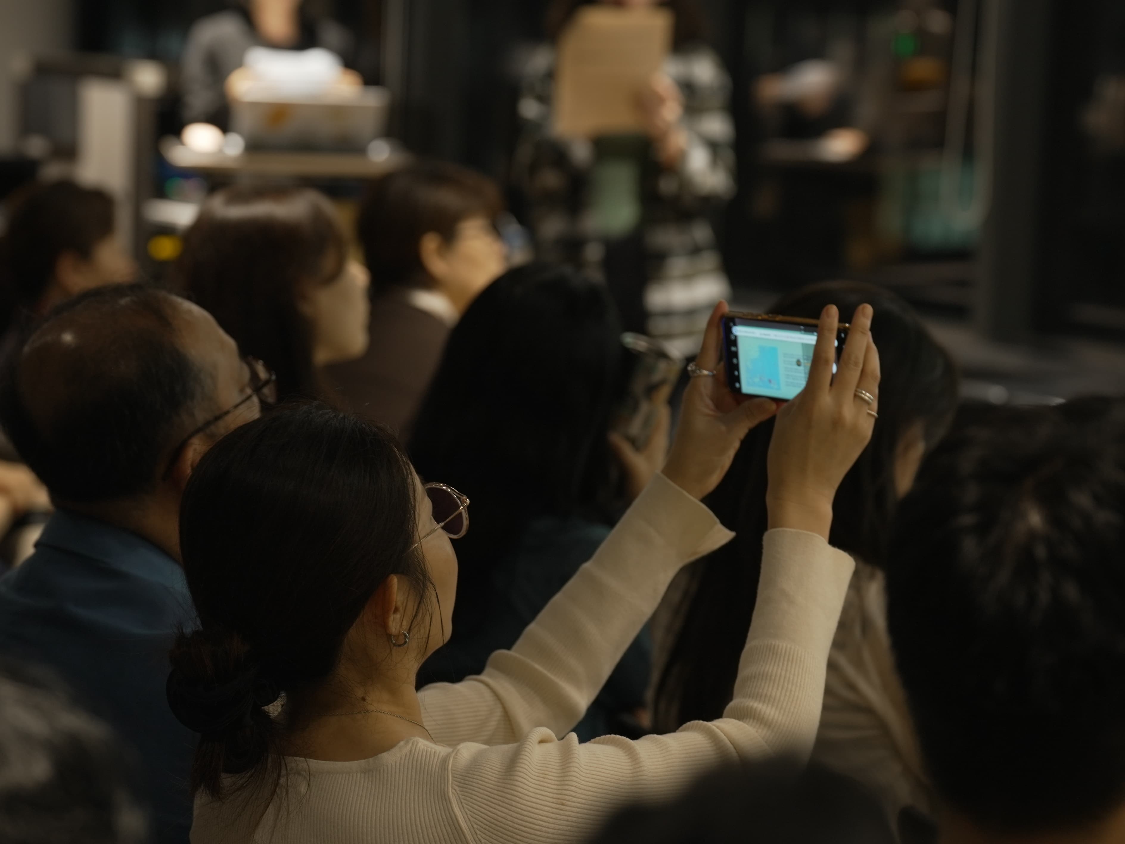 다큐멘터리 상영회에 초대합니다